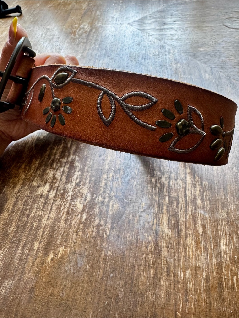 Fossil Leather Embossed Floral Women’s Belt - Brown - Picture 2 of 5